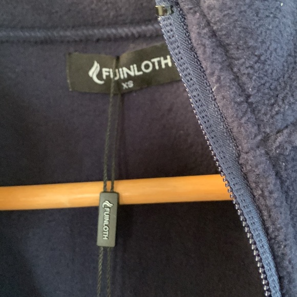 NWT blue fleece vest size XS - Picture 4 of 5